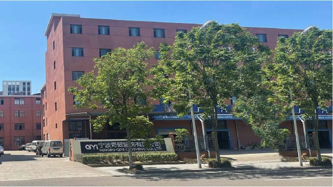 Čo robí spoľahlivého výrobcu bežného a športového oblečenia na dnešnom trhu